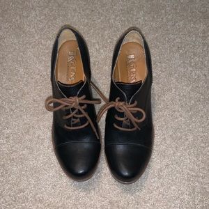 Korks by Kork Ease Black Oxford-Style Booties